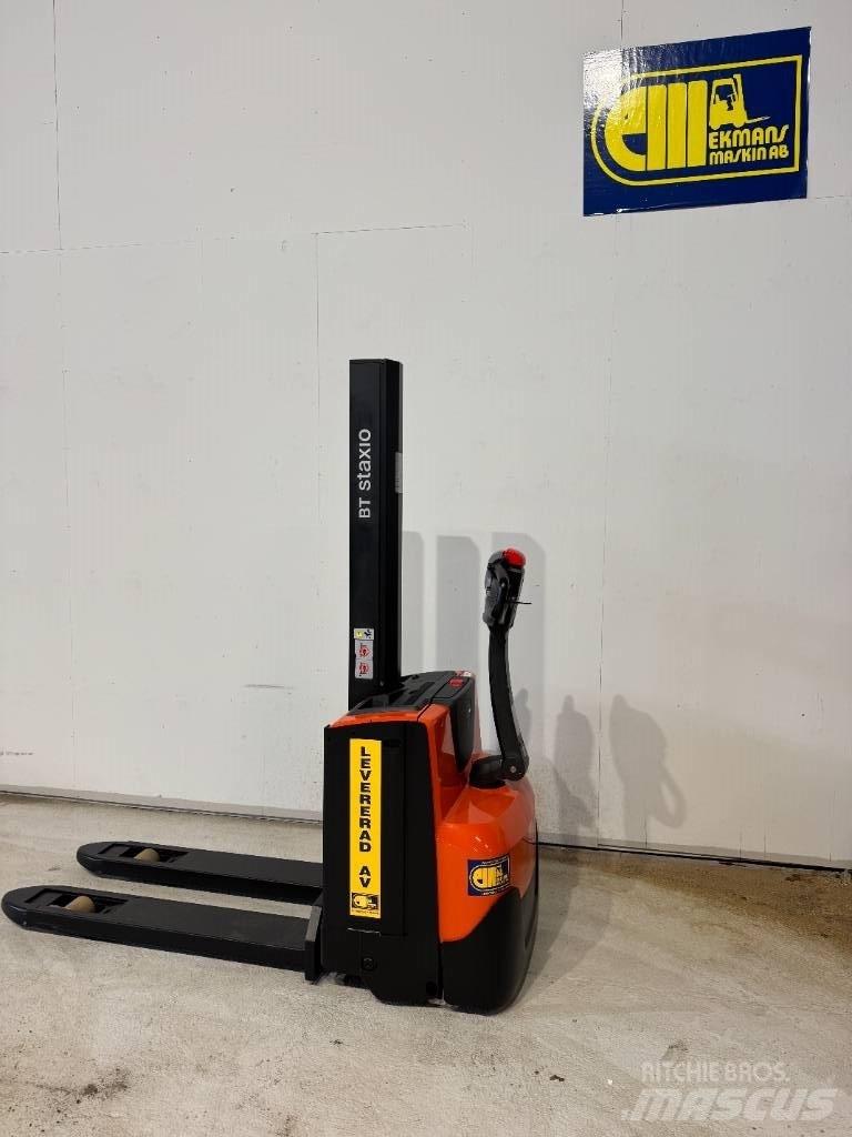 BT truck SWE 080 L معدات التكديس الجوالة