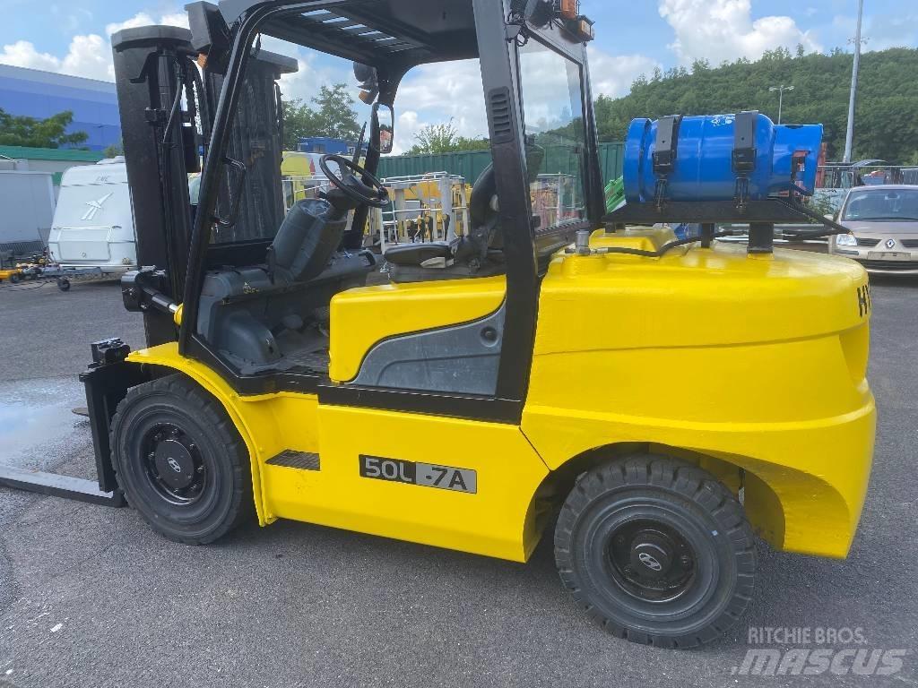 Hyundai 50 L-7 A شاحنات LPG