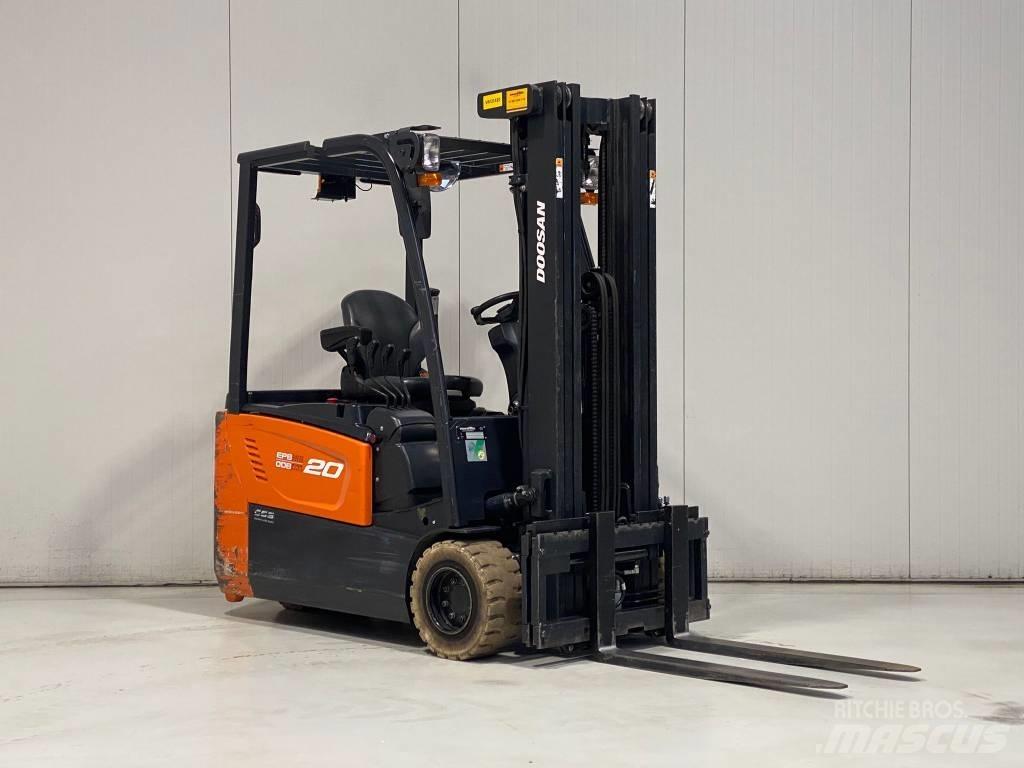 Doosan B20T-7 شاحنات ذات رافعات شوكية تعمل بالكهرباء