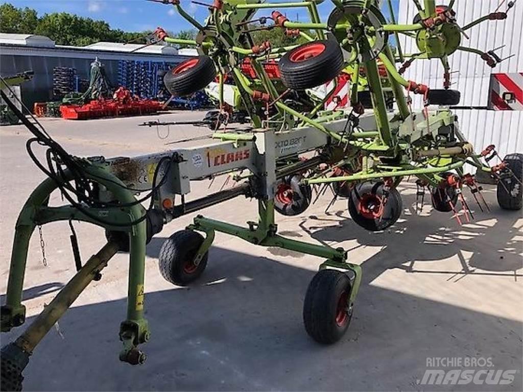 CLAAS Volto 1320 T مكابس وميبسات التبن