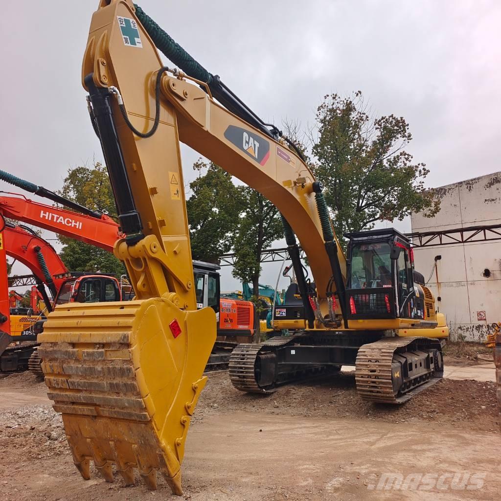 CAT 336 D حفارات زحافة