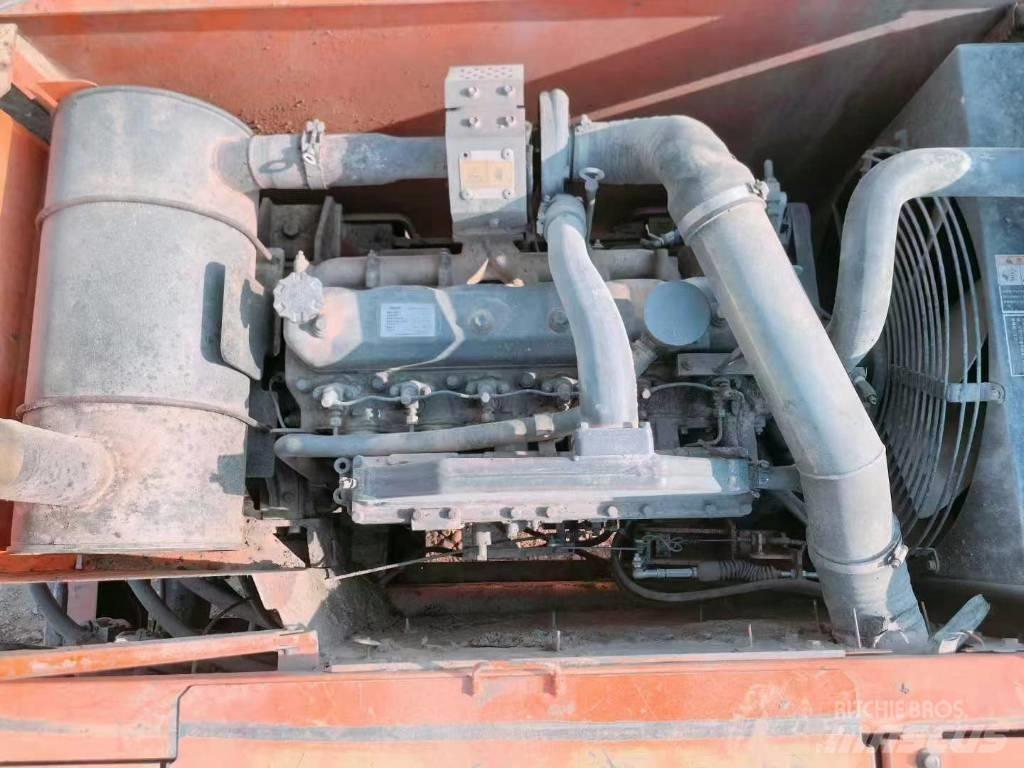 Doosan DH210W-7 حفارات بعجل