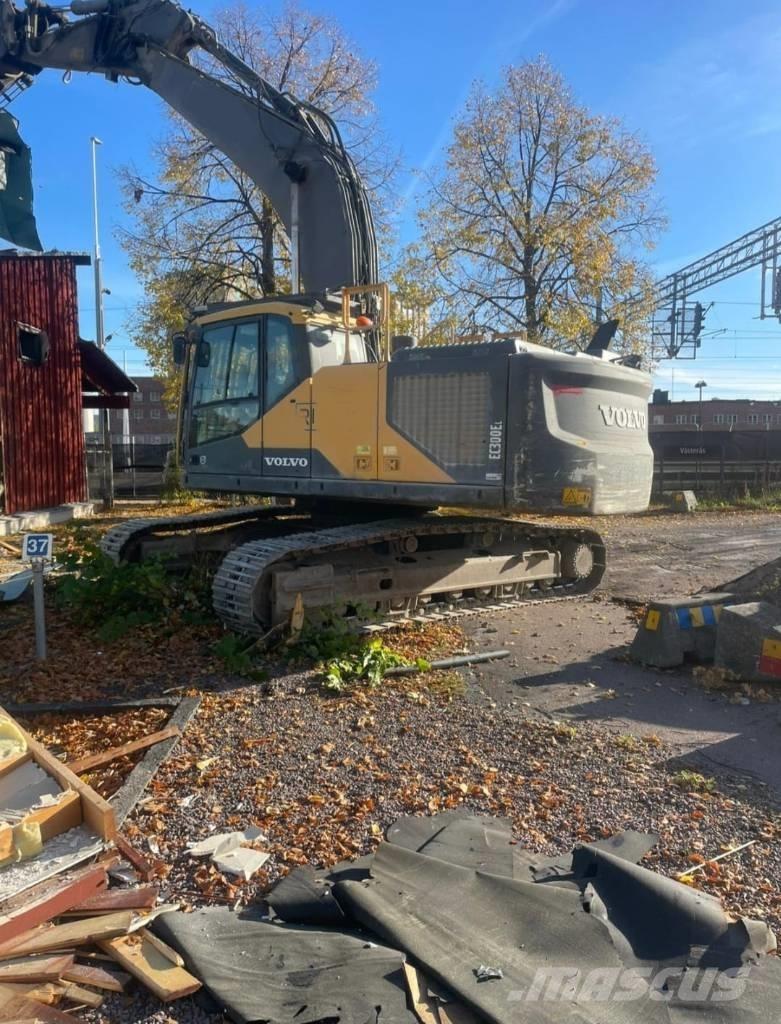 Volvo EC 300 EL حفارات زحافة