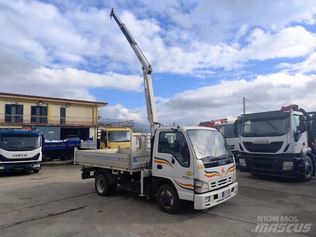 Isuzu NPR77G-5DX شاحنات الرافعات