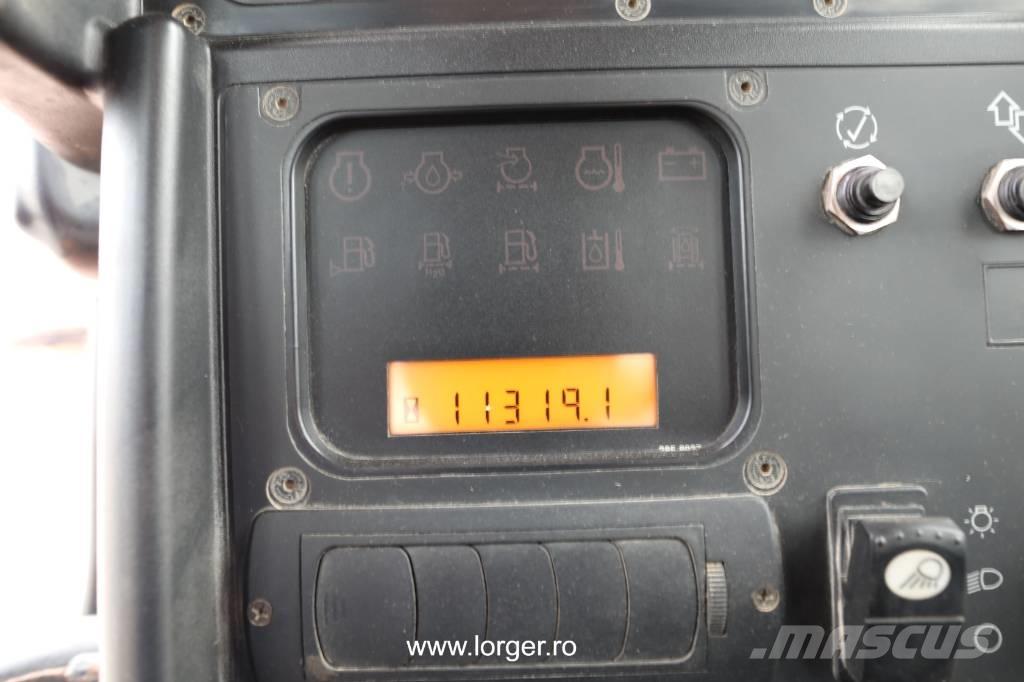 CAT D 6 N بلدوزرات مجنزرة