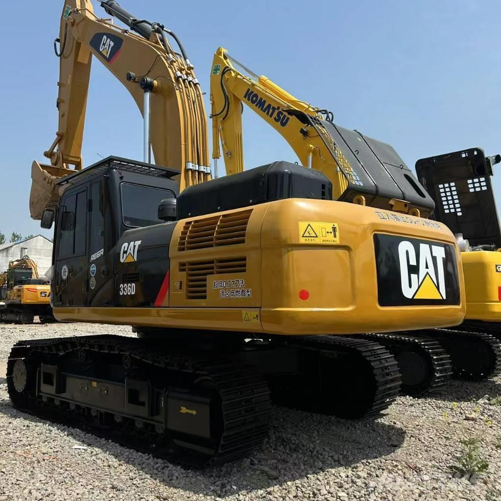 CAT 336 D L حفارات زحافة