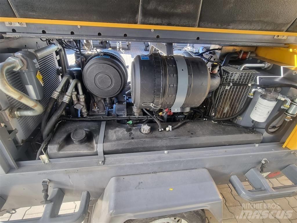 Atlas Copco XATS 156 مكابس