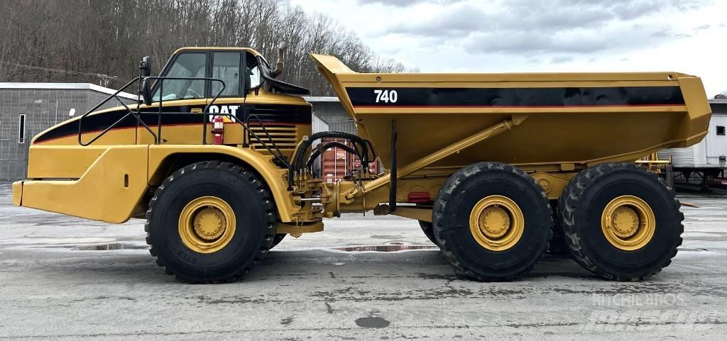 CAT 740 ساحبات مفصلية