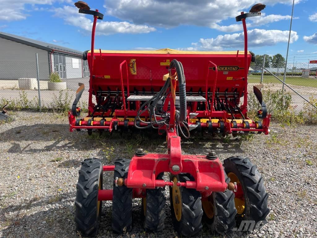 Väderstad RD400C مثاقيب