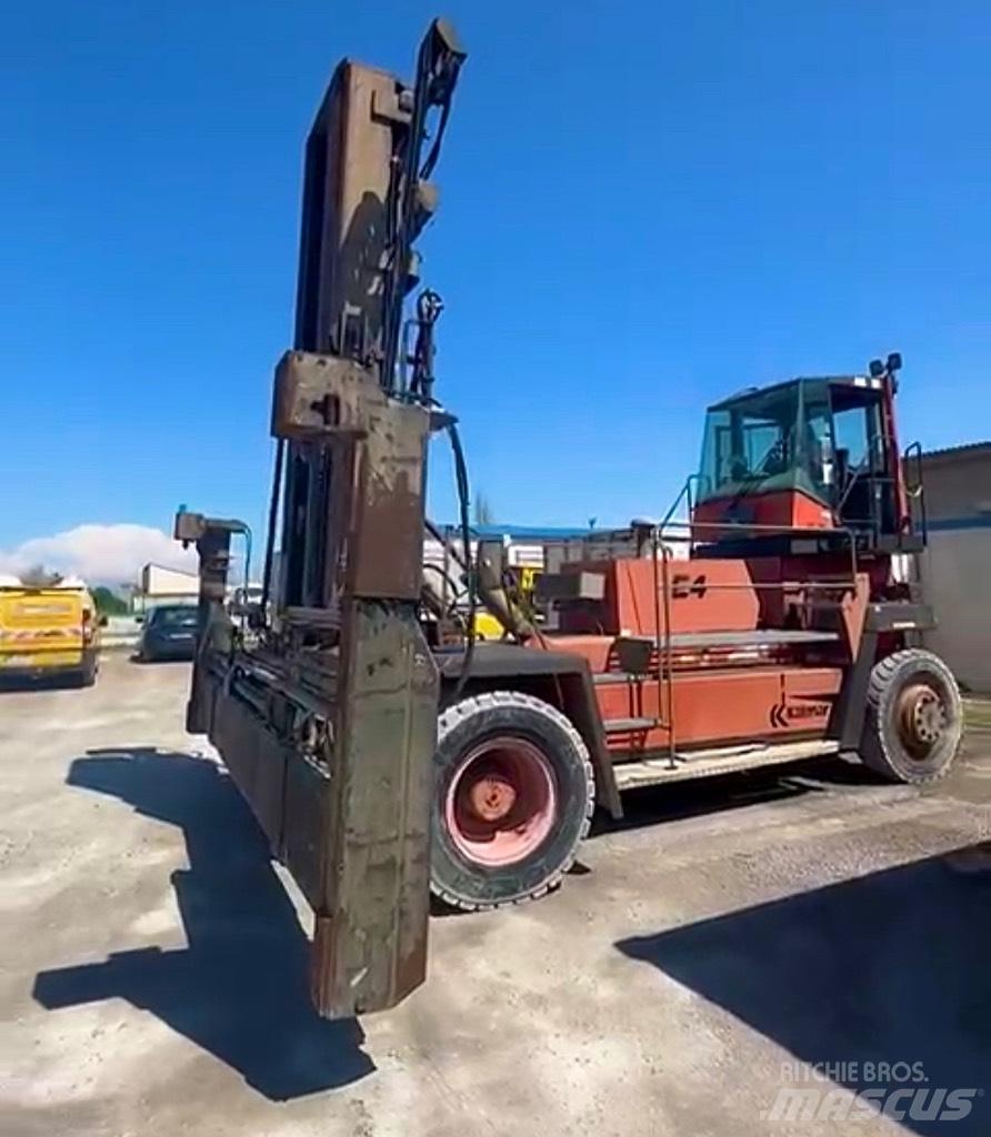 Kalmar DCD 80-45R شاحنات الديزل
