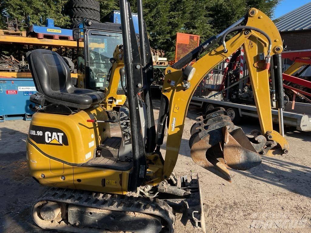 CAT 300.9 D حفارات صغيرة أقل من 7 طن (حفارات صغيرة)