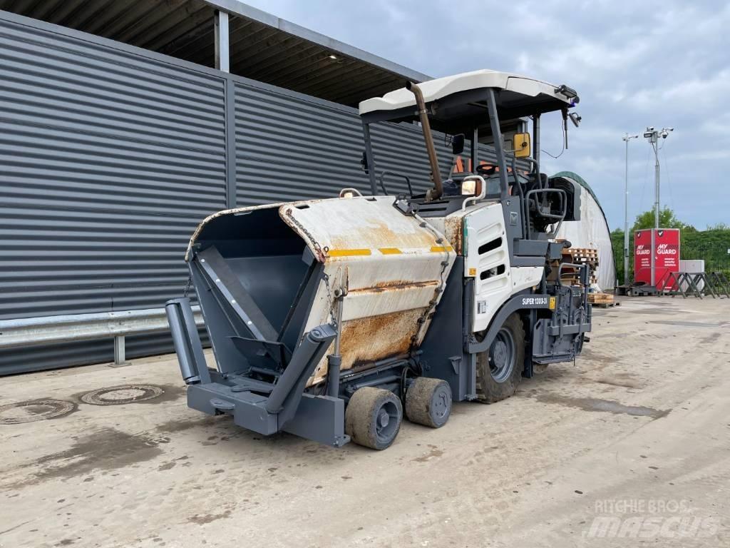 Vögele SUPER 1303-3I معدات السفلتة