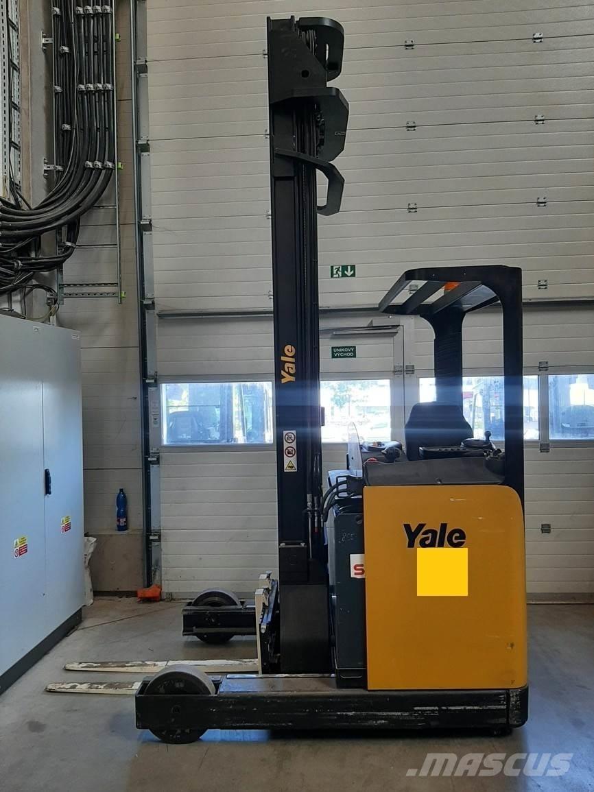 Yale MR16H شاحنة مناولة