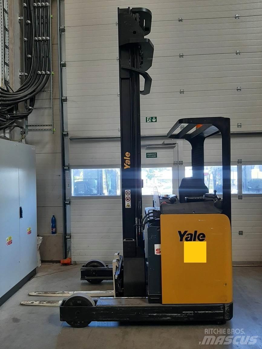 Yale MR16H شاحنة مناولة