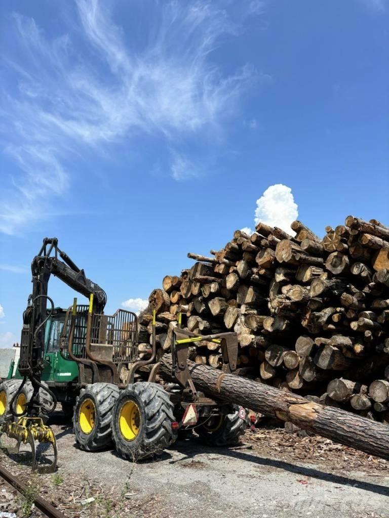 Timberjack 1110D شاحنات