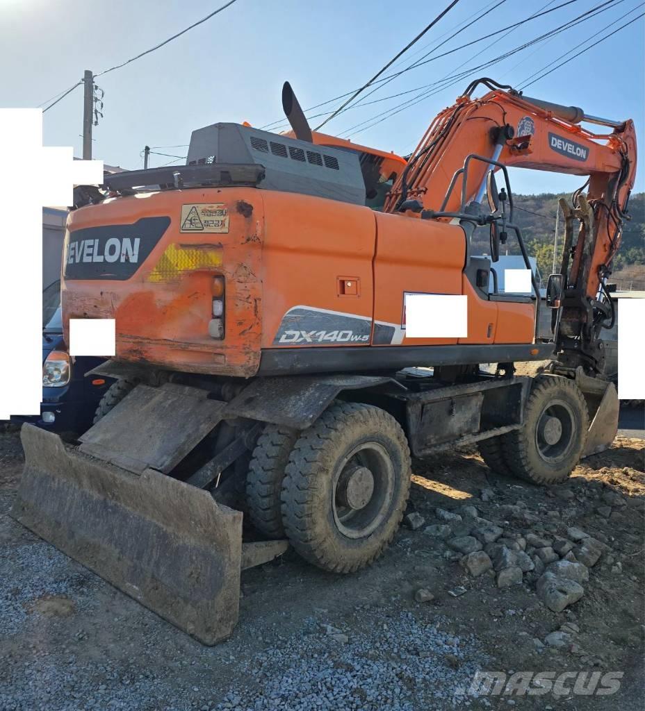 Doosan DX140W-5 حفارات بعجل