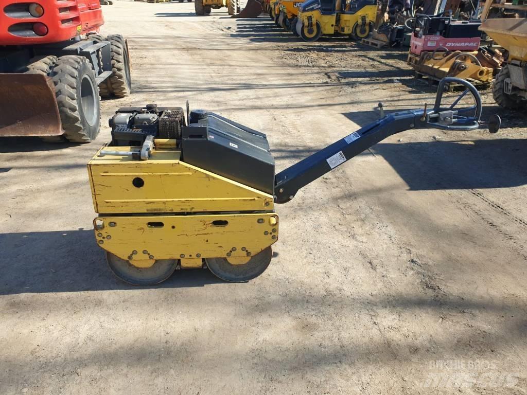 Bomag BW 65 H مداحل ثنائية الاسطوانة