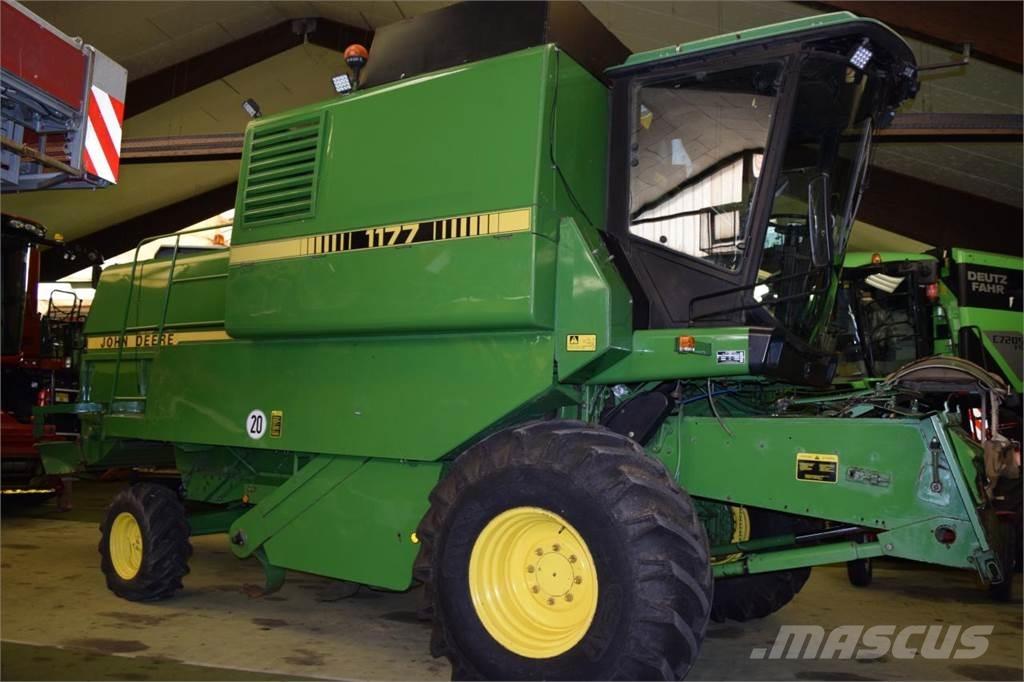 John Deere 1177 حصادات