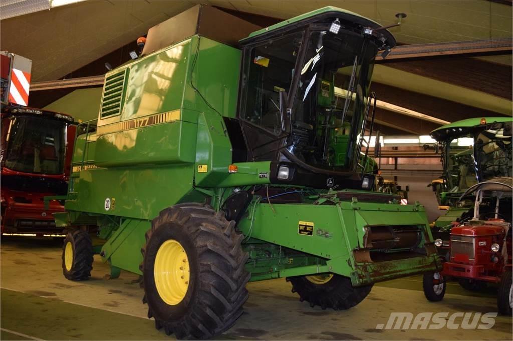 John Deere 1177 حصادات