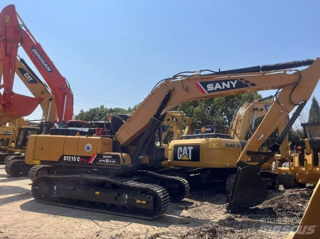 Sany SY 215 C حفارات زحافة