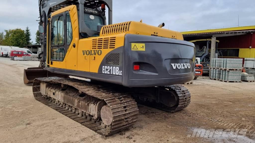 Volvo EC 210 B LC حفارات زحافة