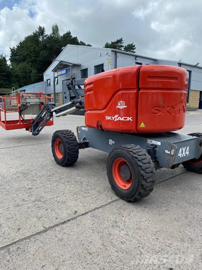 SkyJack SJ 46 AJ رافعات سلة مفصلية