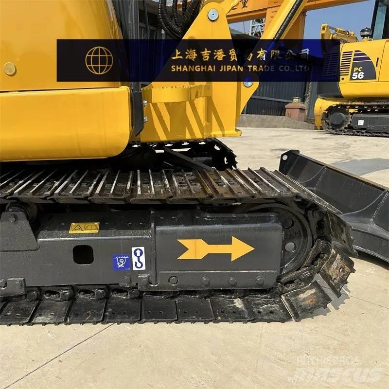 Komatsu PC 56 حفارات زحافة