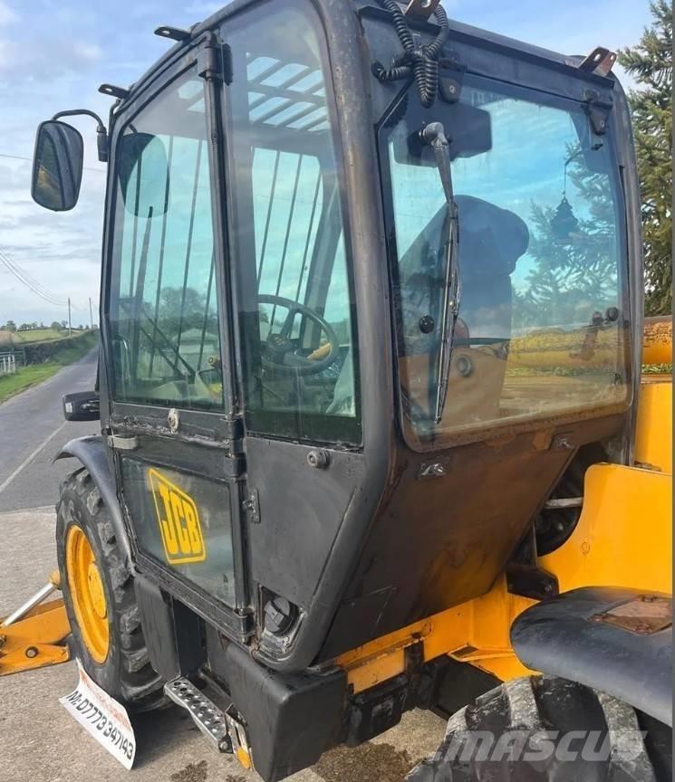JCB 532-120 مناولات متداخلة