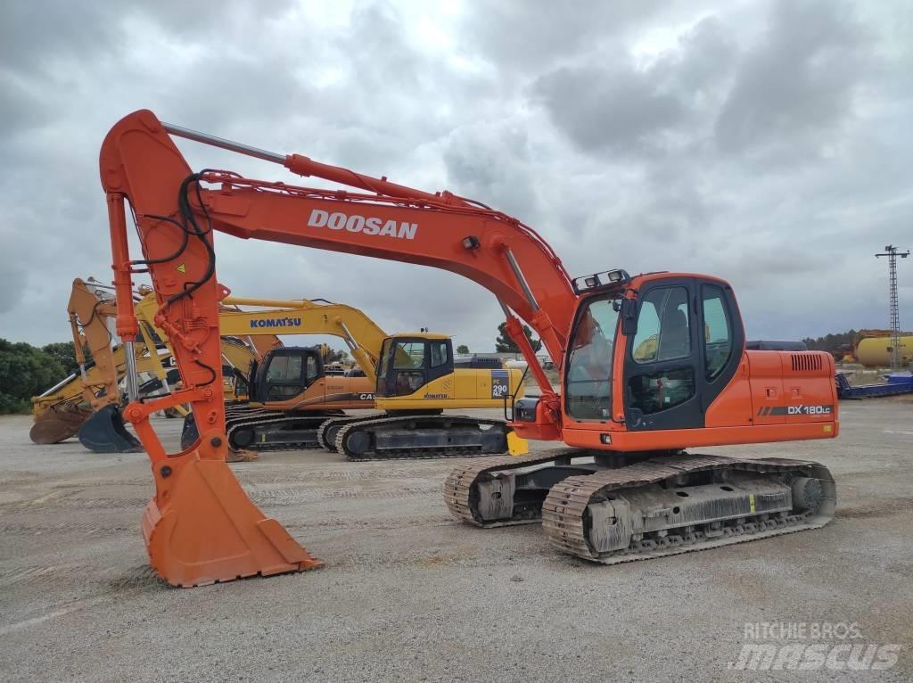 Doosan DX 180 LC حفارات زحافة