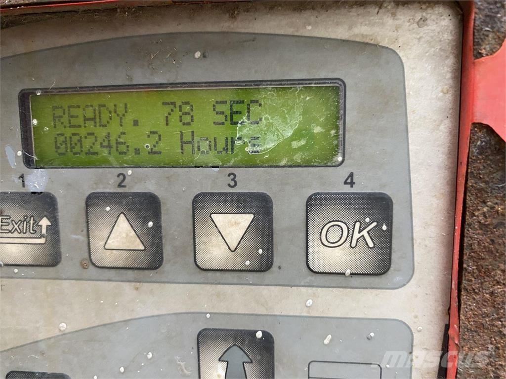 Manitou 78SEC رافعات مقصية الشكل