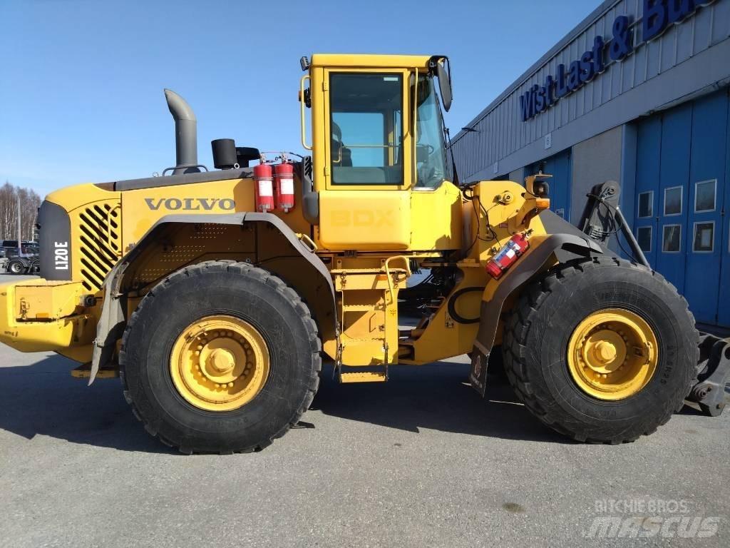 Volvo L 120 E لوادر بعجل