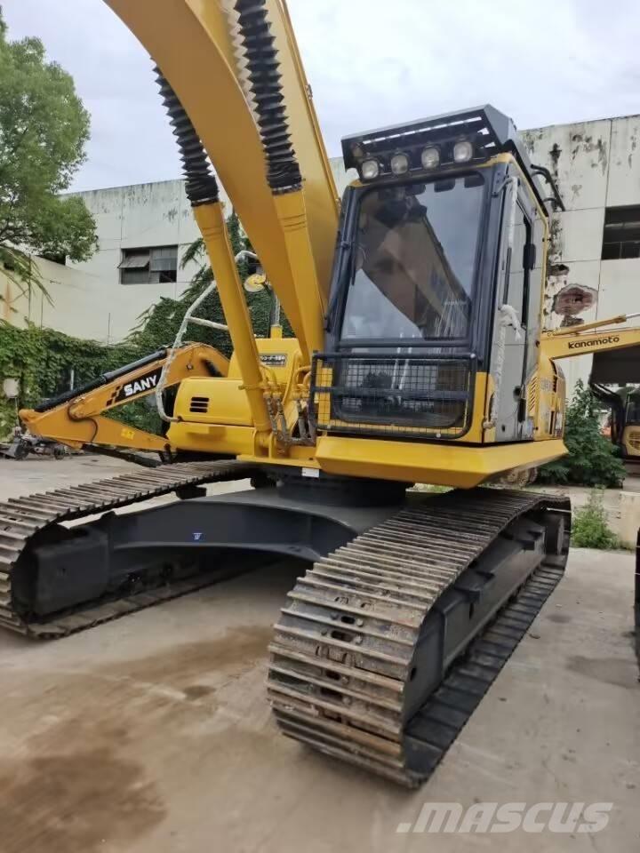 Komatsu PC 200 حفارات زحافة