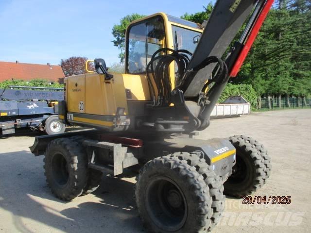 Volvo EW 70 حفارات بعجل