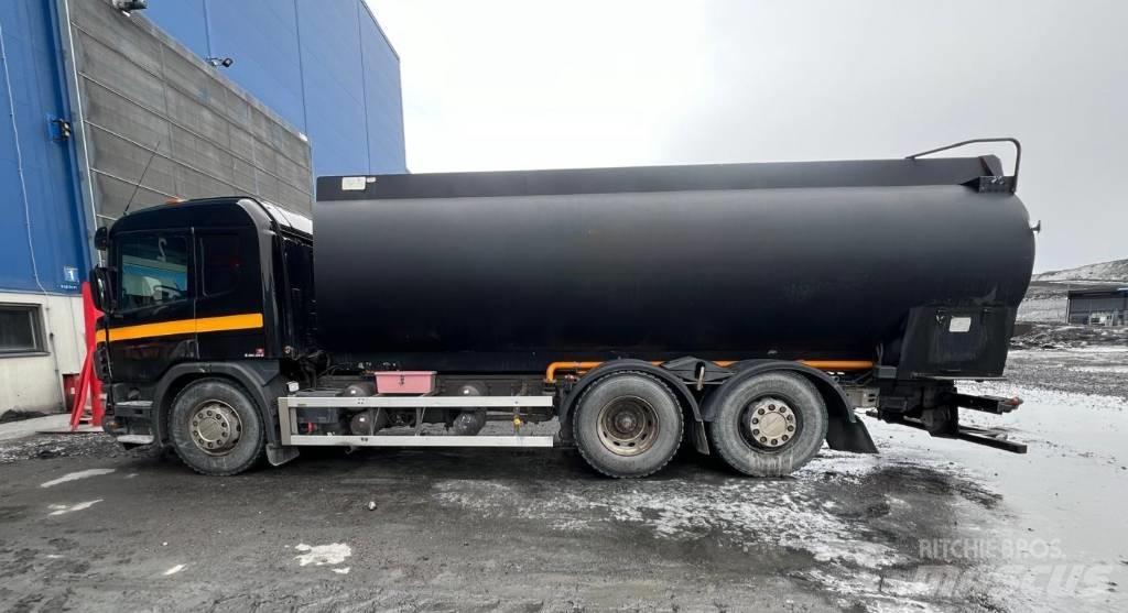 Scania P 114 وحدات الجر