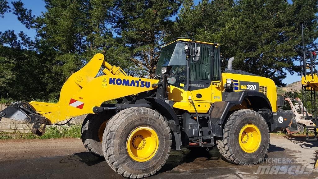 Komatsu WA320-8E0 لوادر بعجل