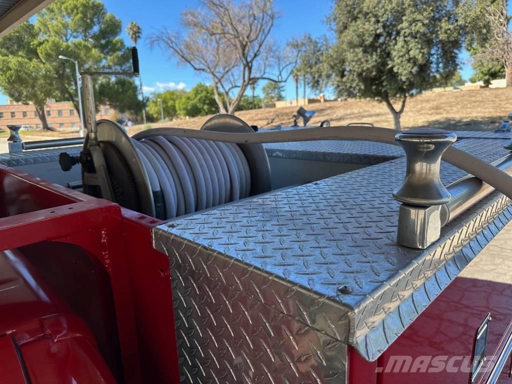 Ford F 550 شاحنات حريق