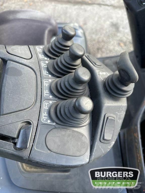 Linde E30H-01 600 شاحنات ذات رافعات شوكية تعمل بالكهرباء