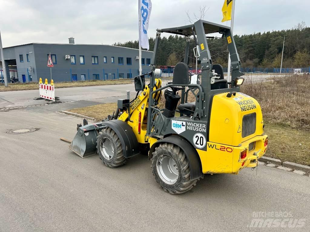 Wacker Neuson WL 20 لوادر بعجل