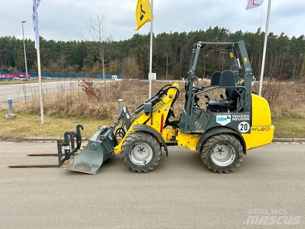 Wacker Neuson WL 20 لوادر بعجل