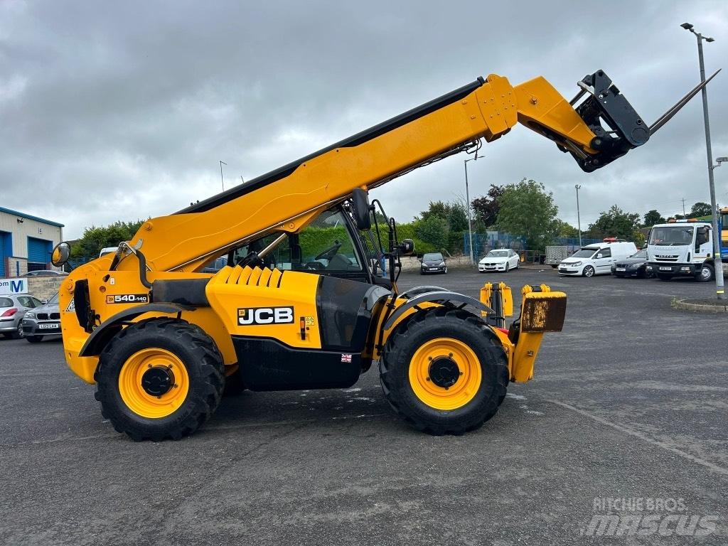 JCB 540-140 مناولات متداخلة