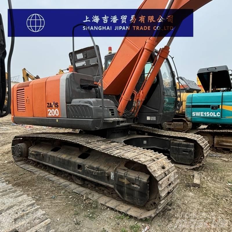 Hitachi ZX 200 حفارات زحافة