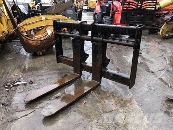 CAT IT 28 شوكات