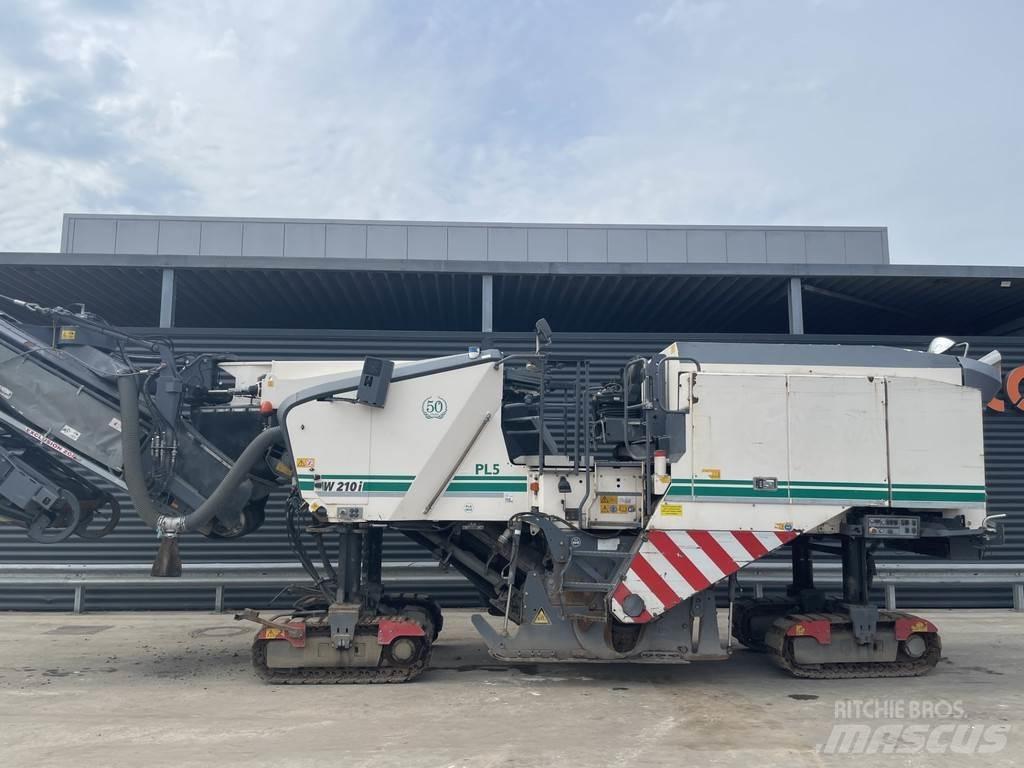 Wirtgen W 210 I ماكينات الكشط البارد للأسفلت
