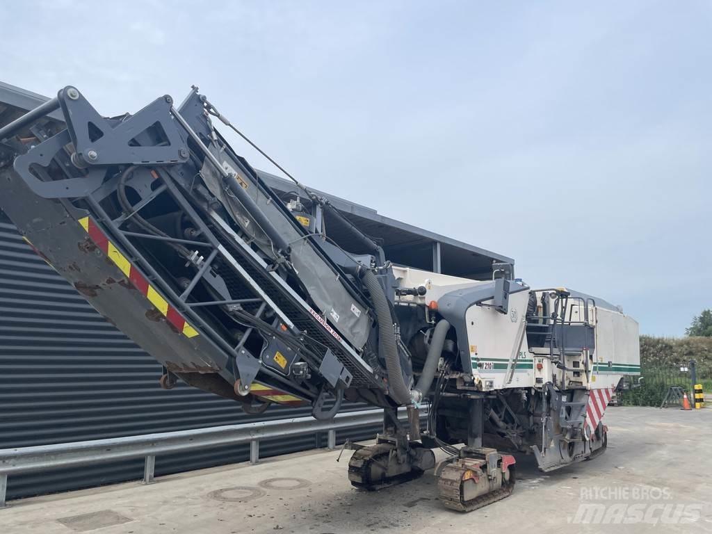 Wirtgen W 210 I ماكينات الكشط البارد للأسفلت