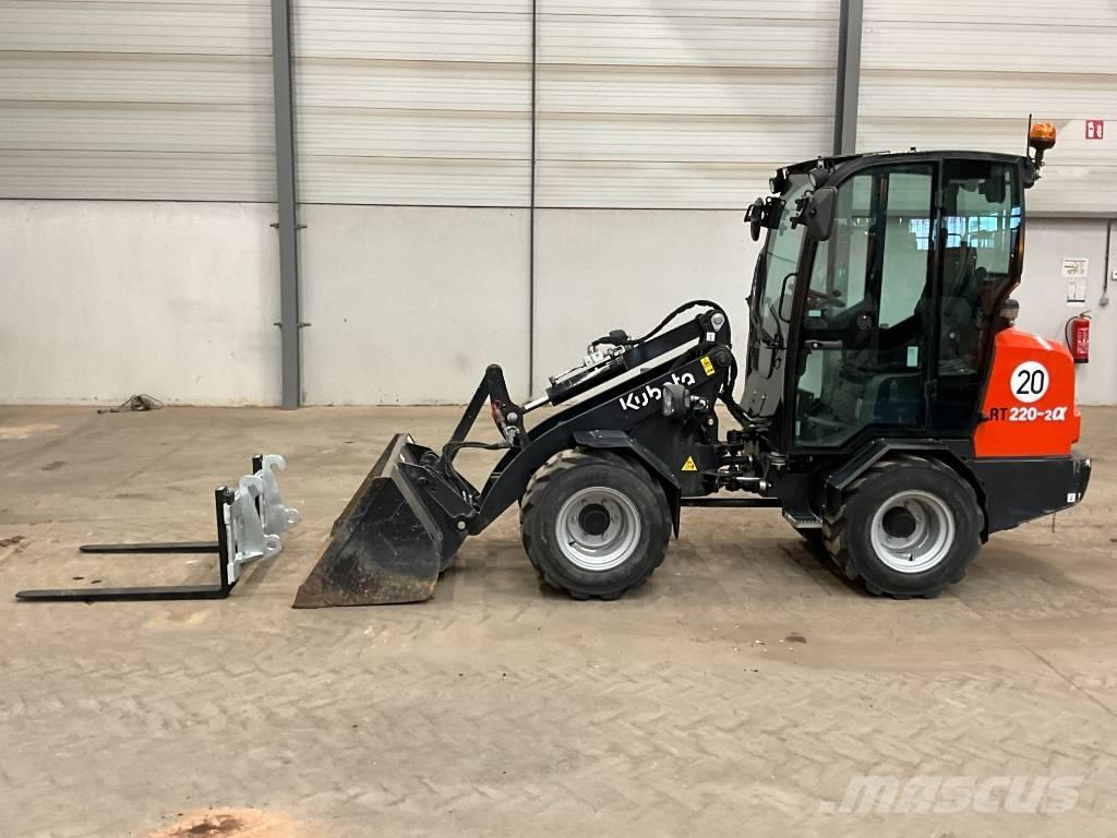 Kubota RT 220-2 A لوادر بعجل