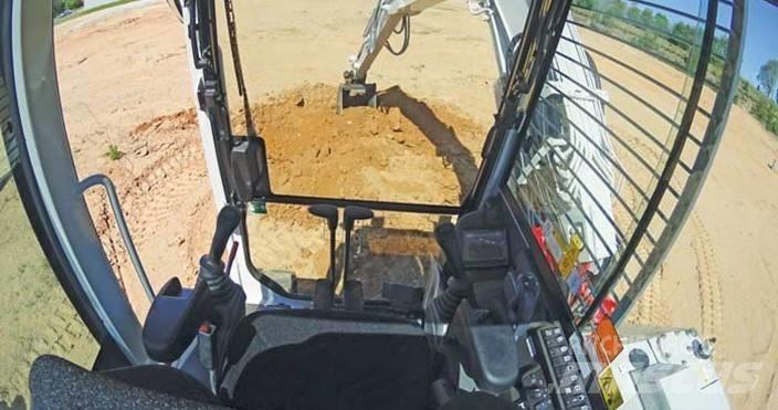 Takeuchi TB280FR حفارات وسط 7 طن - 12 طن