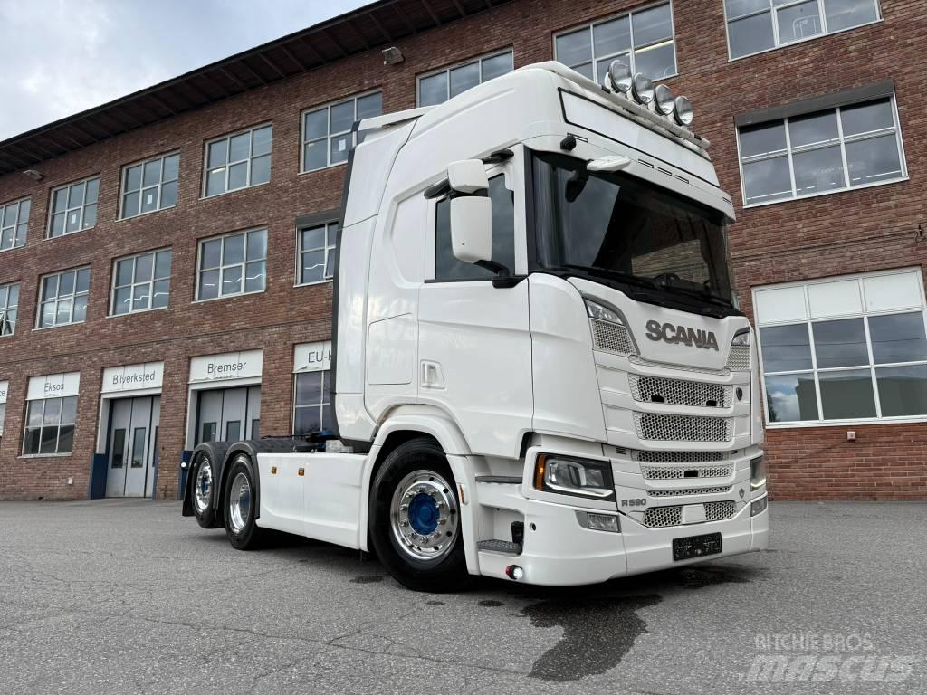 Scania R 590 وحدات الجر