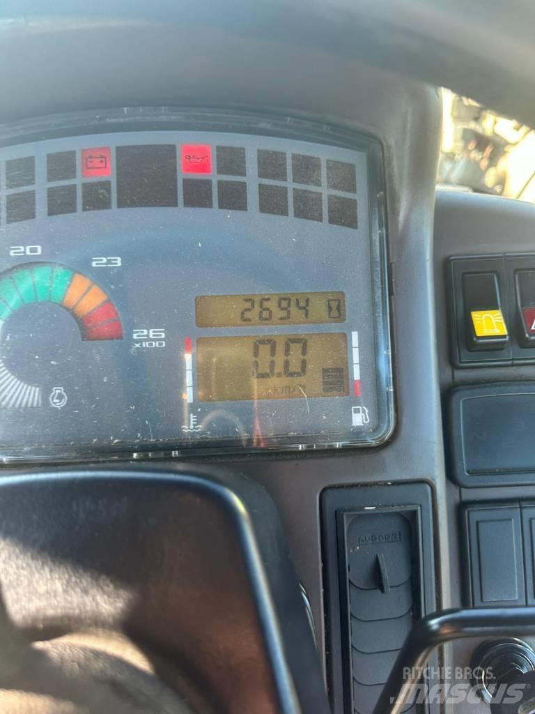 Renault Ares 550 RX الجرارات