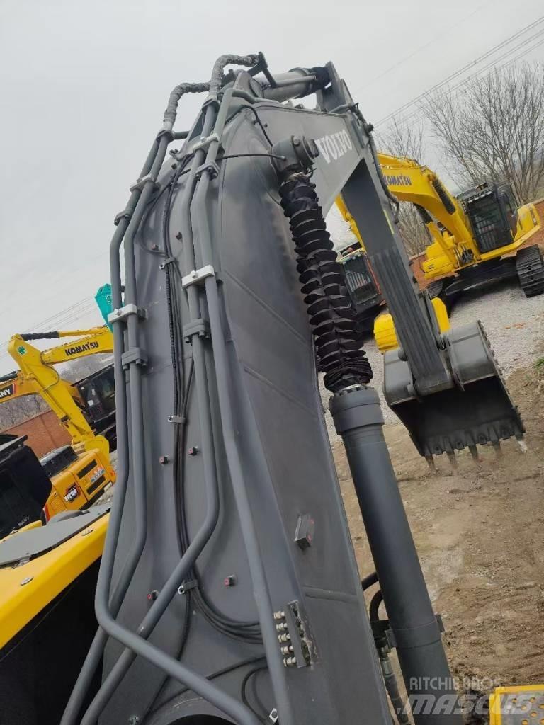 Volvo EC 480 D L حفارات زحافة