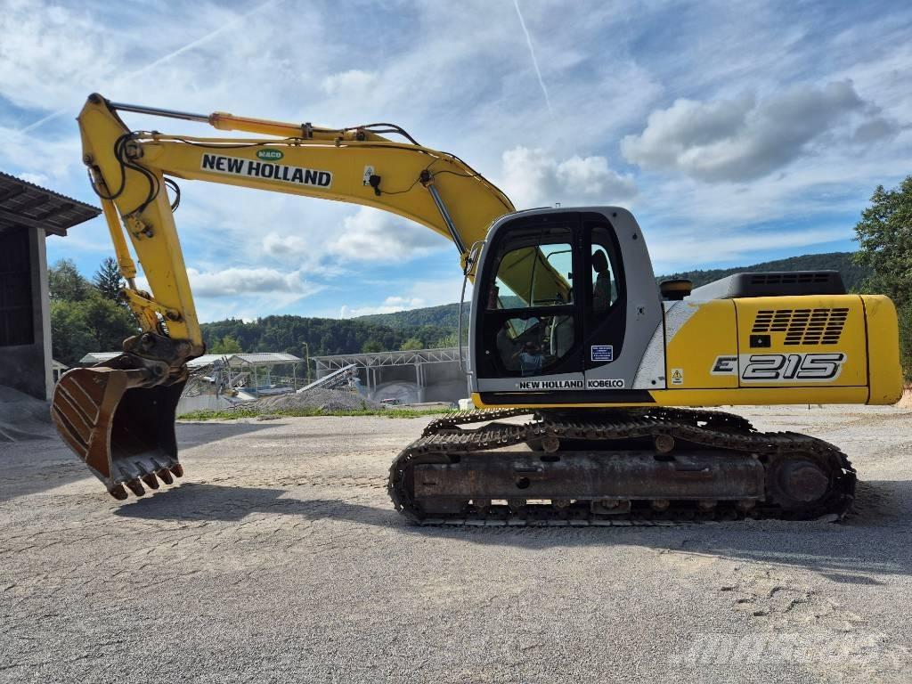 New Holland E 215 حفارات زحافة